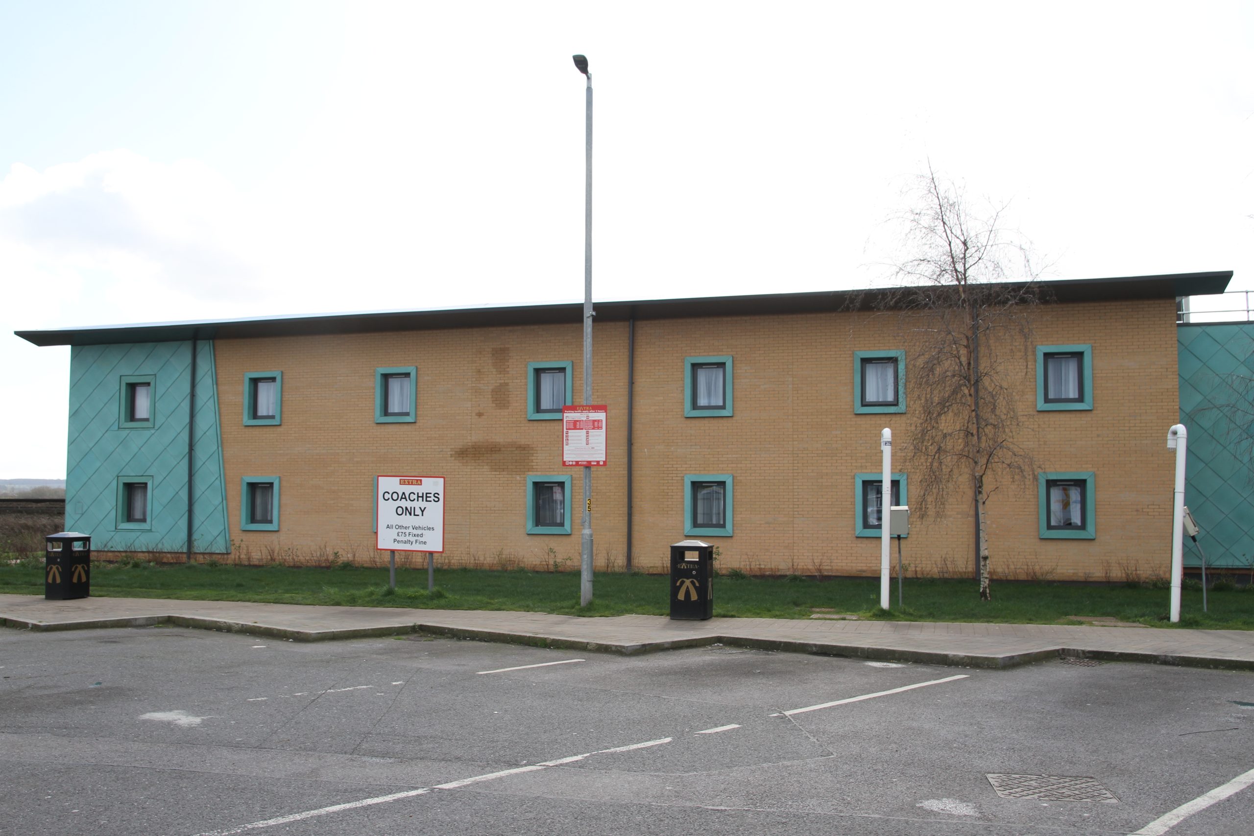 Days Inn Hotel, Cobham Services